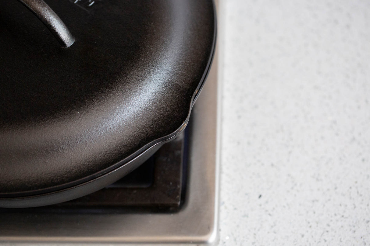 LODGE | Deckel, Classic, schwarz