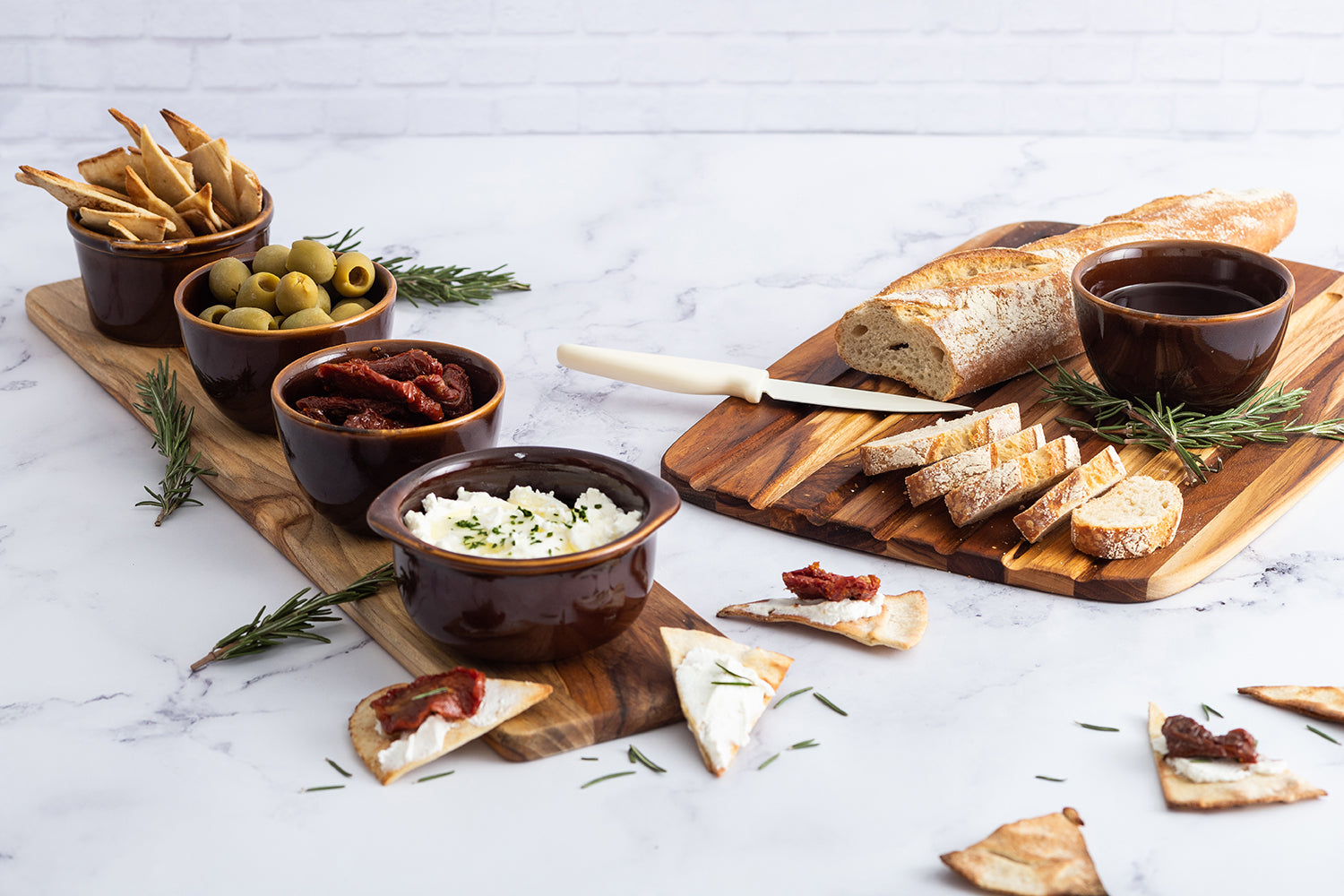 Essential Brot-Schneidebrett