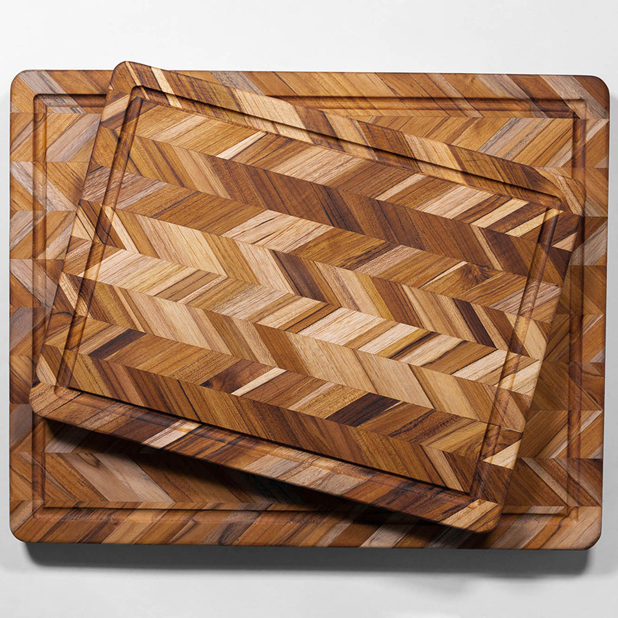 Teakholz-Schneidbrett HERRINGBONE