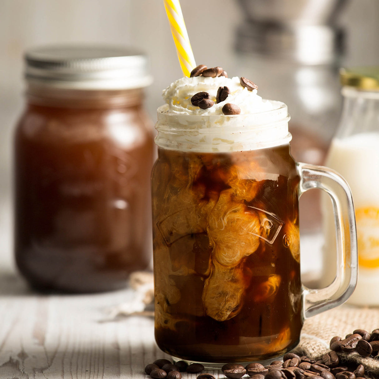 Kaffeemühle mit Drehkurbel und Glas, 500 ml
