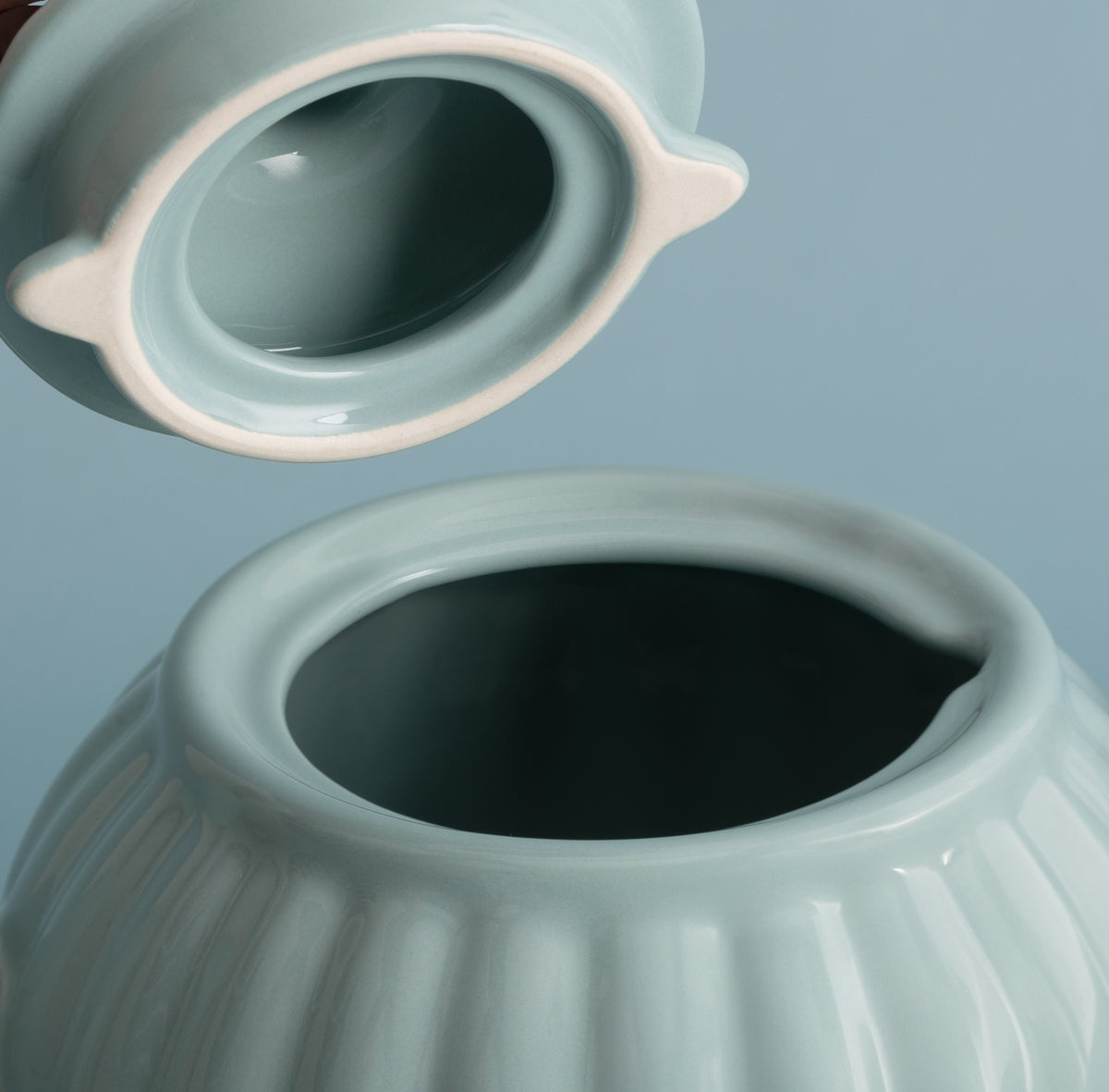 Weiße Kaffeekanne von PRICE & KENSINGTON, LUXE, für 6 Tassen, stilvolle Teekanne aus Keramik, elegant und funktional