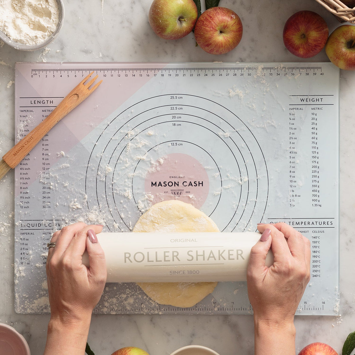 2. Wahl - 3 in 1 Teigrolle mit Mehlstreuer aus Steingut