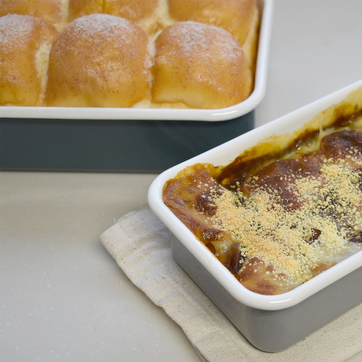 Color Line, Emaille Frischhaltedose, Grau M Flach, 0,74L