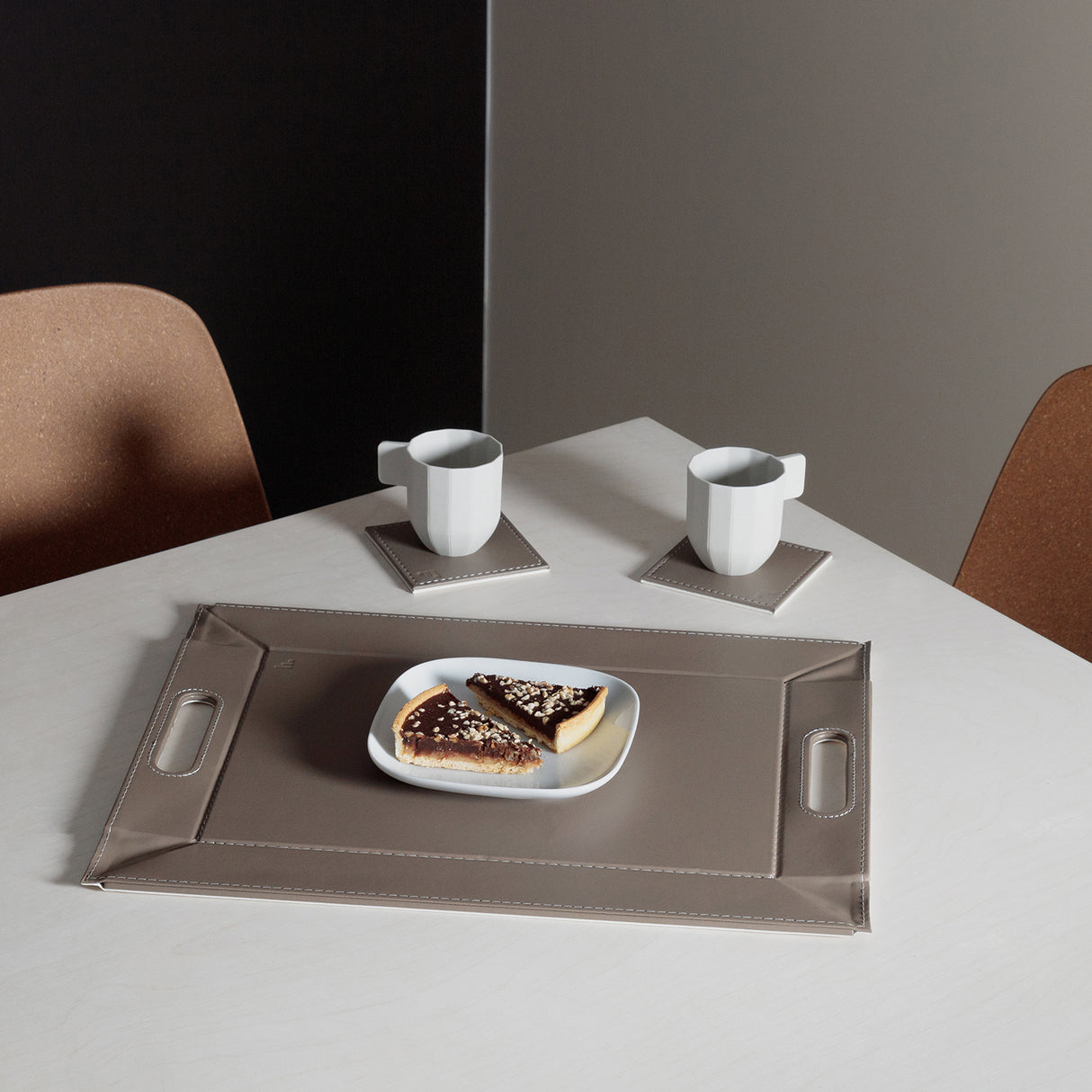 Wendetablett, Weiss/Taupe, 2 Größen