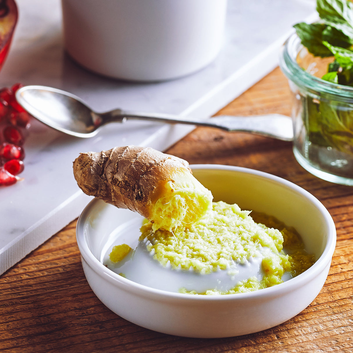 Keramikreibe für Ingwer und Gewürze