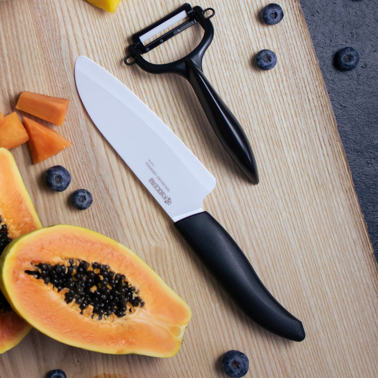 GEN Geschenkset: Santoku-Keramikmesser (14 cm) mit Schäler