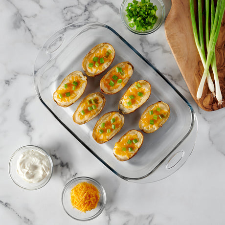 Anchor Hocking Heritage HLL baking dish for casseroles and oven use, with a clear glass design and sturdy handles.