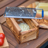 Parmesan Box mit Reibe, 15 x 7 x 8,5 cm