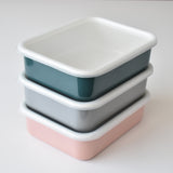 HONEYWARE Color Line emailledosen in smaragd green, 740 ML, with a smooth enamel finish and rounded shape.