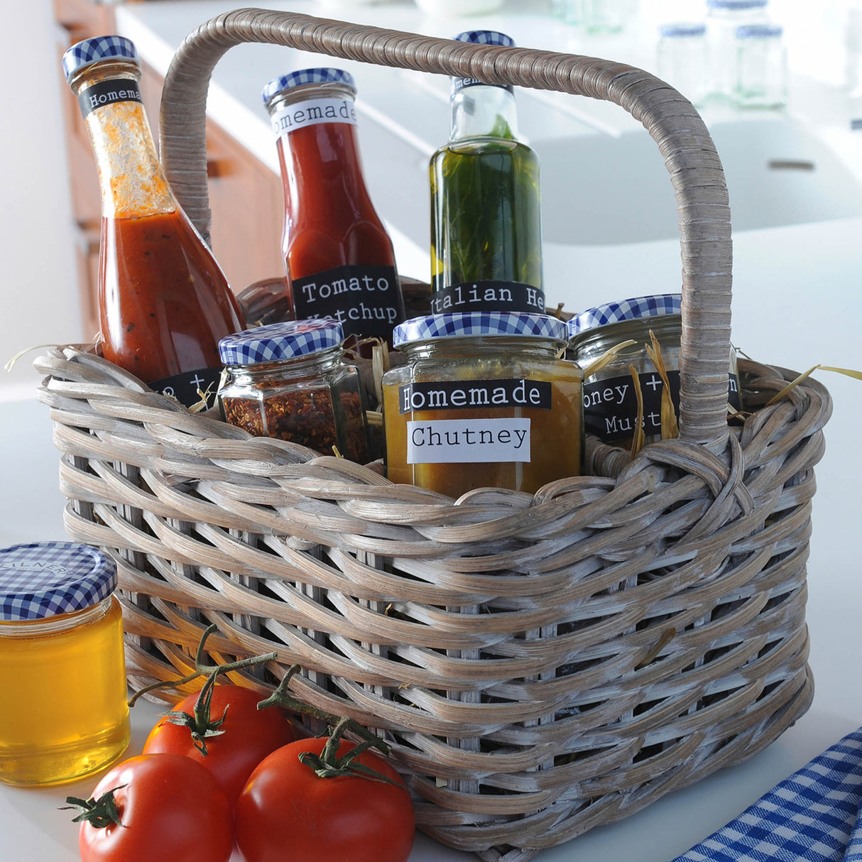 KILNER Einkochglas klar, 228 ml, aus Glas für Konservieren und Einmachen, mit Schraubdeckel, seitliche Ansicht