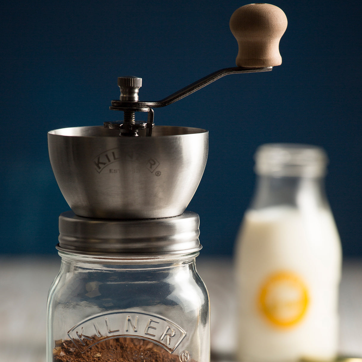 Kaffeemühle mit Drehkurbel und Glas, 500 ml