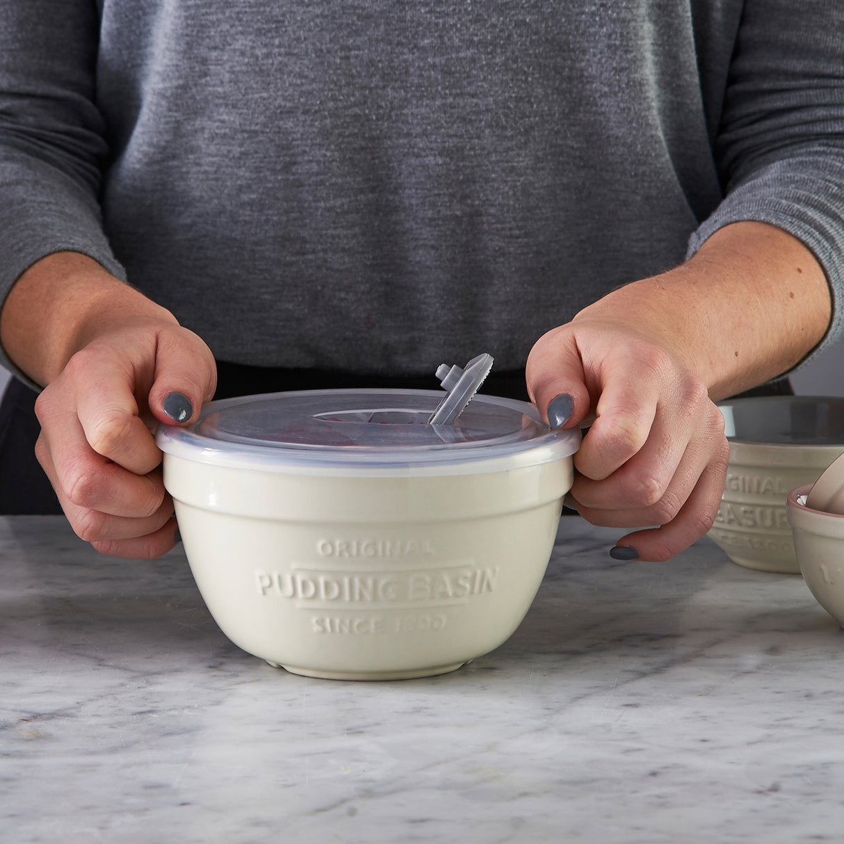Pudding-Schüssel mit Deckel, 0,9 Liter