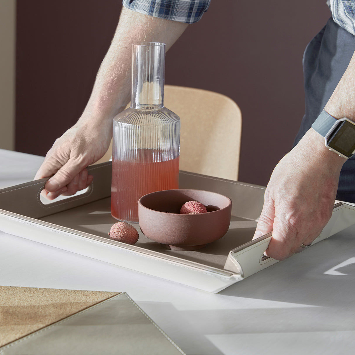 Wendetablett | 2in1 Tablett & Tischset DUO, Weiss/Taupe, klein
