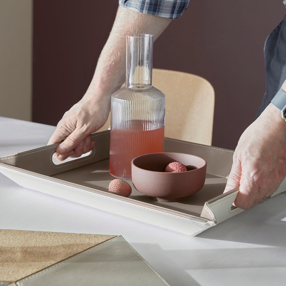 Wendetablett | 2in1 Tablett & Tischset DUO, Weiss/Taupe, groß