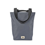 Einkaufstasche mit Tragegurt, isoliert