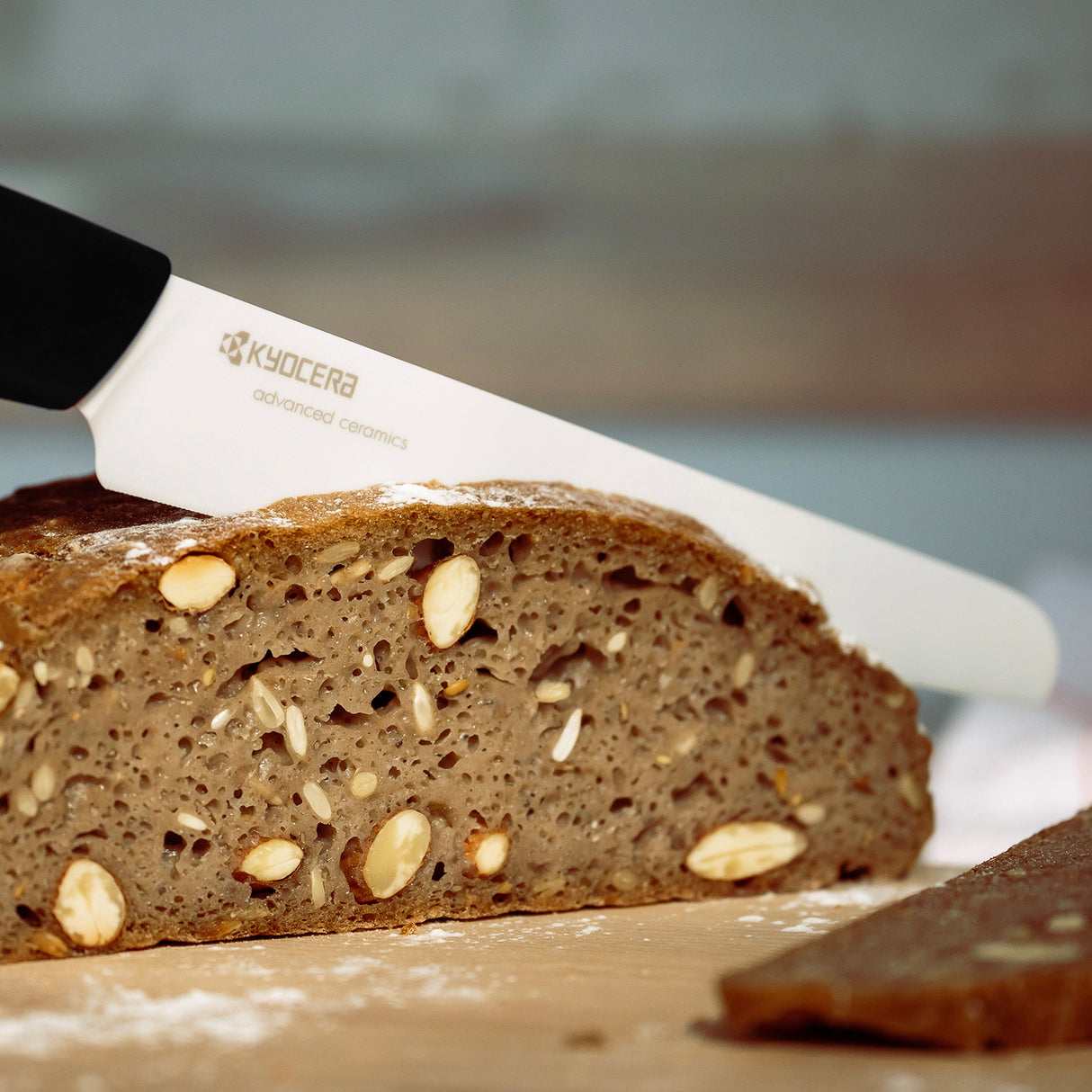 GEN Keramik-Brotmesser, Klinge: 18 cm