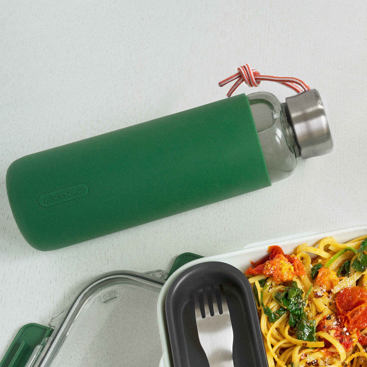 Trinkflasche Glas mit Silikonhülle, Olivegrün, 600 ml