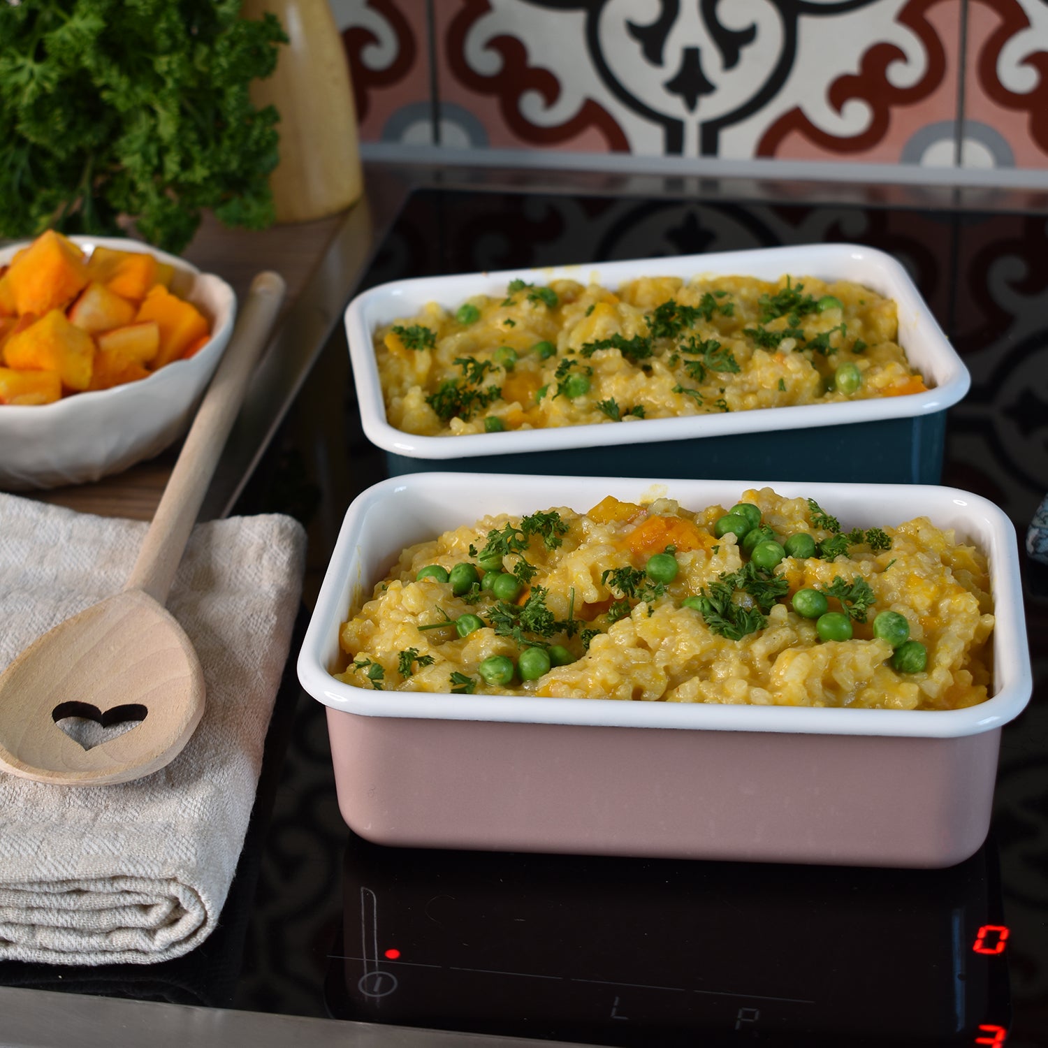 Color Line, Emaille Frischhaltedose, Rosa M Flach, 0,74L