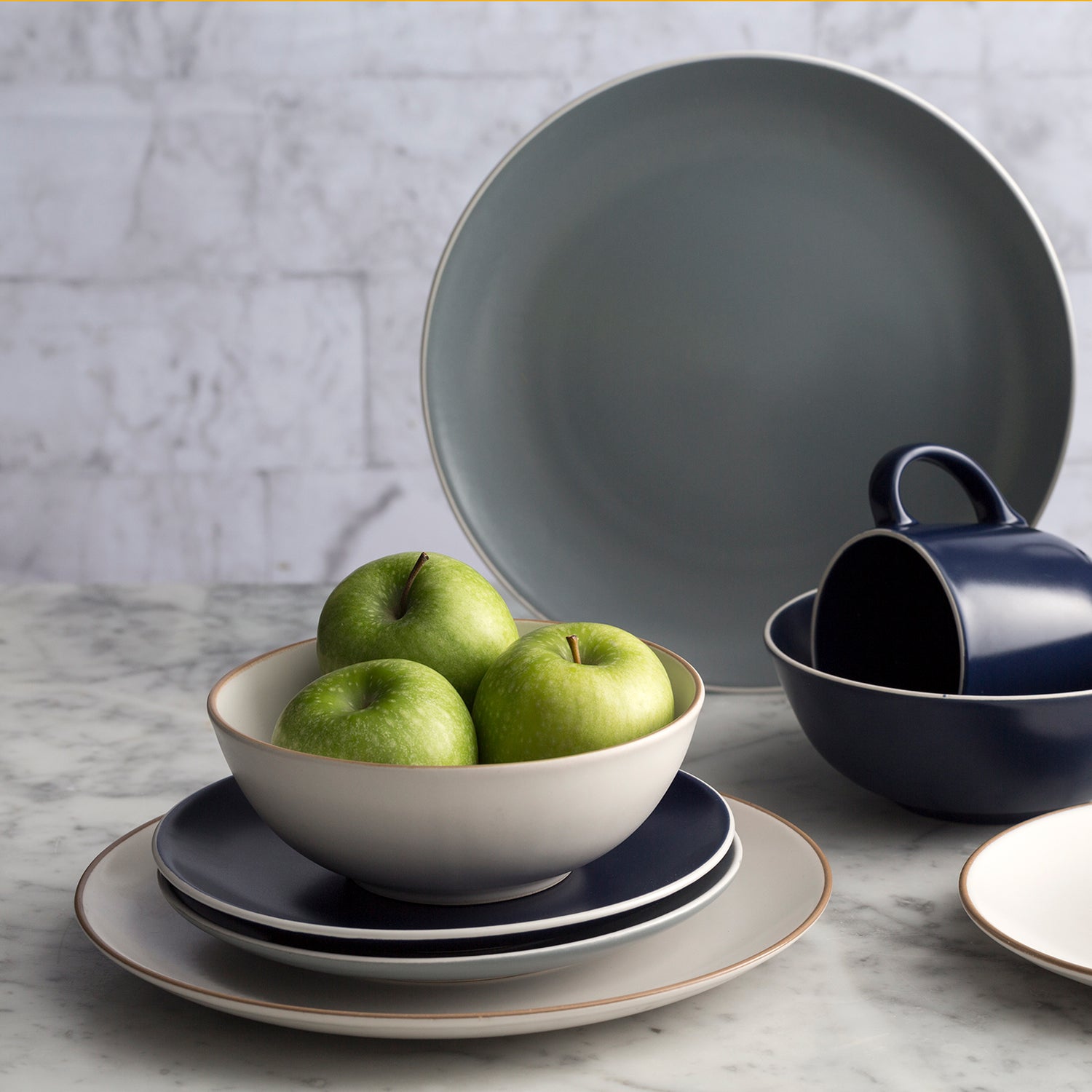 Tafel-Service, 12-teilig in 3 Farben